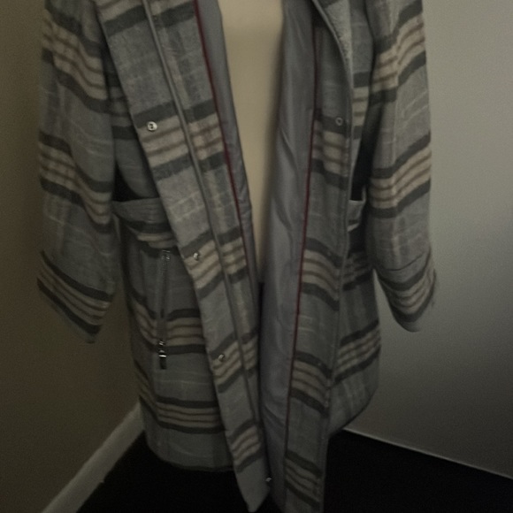 Faux Wool Plaid Coat 22/24 - Picture 4 of 7